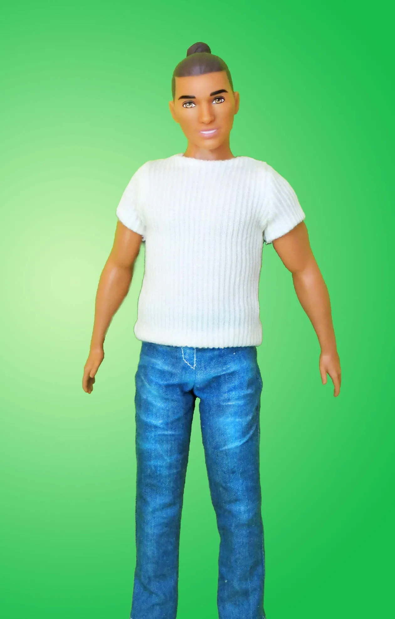 Broad Basics: Jeans & T-Shirt