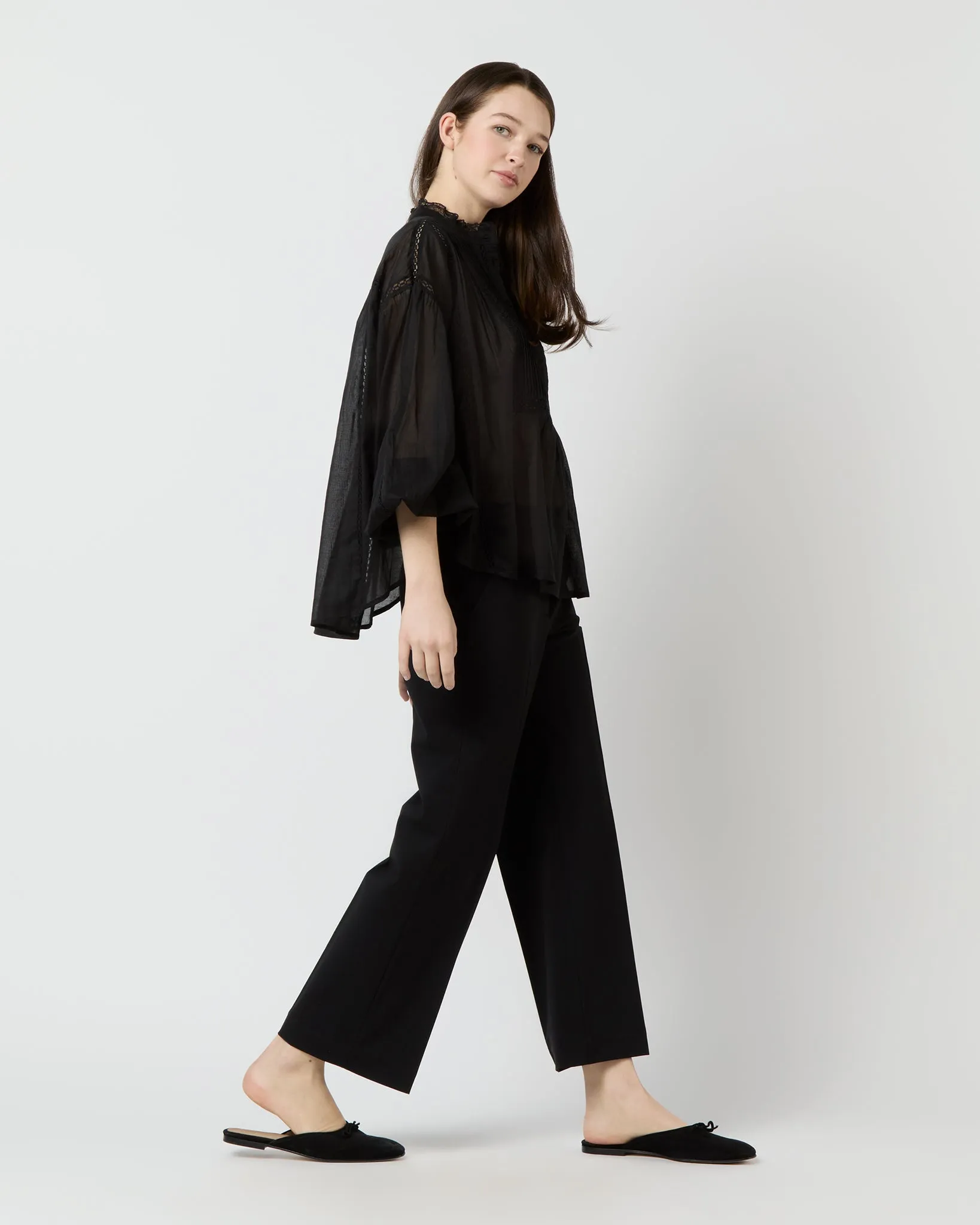 Disia Top in Black